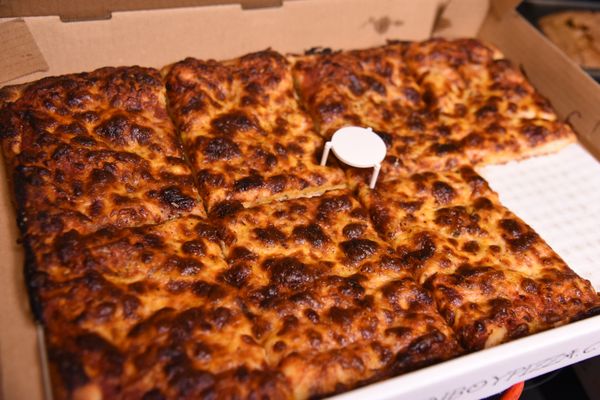 Golden Boy Pizza by null