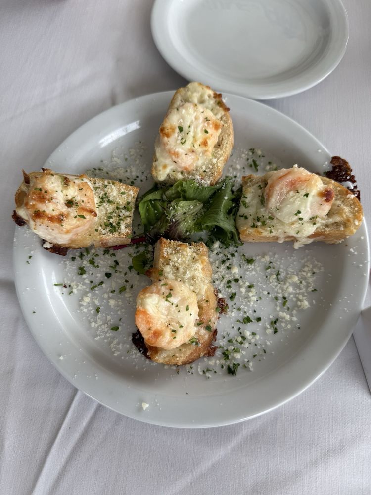 Luciano's Italian Restaurant