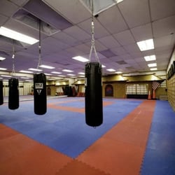 T Kang Taekwondo - Canarsie - Spacious training facility and professional staffs. Established since 1969 in Brooklyn.