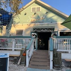 Salty Soul Island Kitchen - Outside