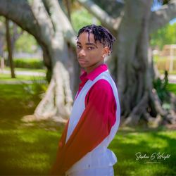 Graduation Photos - Howard Park, WPB by Stephen G Wright Photography www.sgwrightphotos.com
