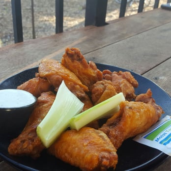 Fox Harbor - Medium wings. - American Near Me - Green Bay, Wisconsin