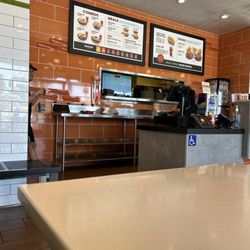 Epic Wings - Inside epic wings