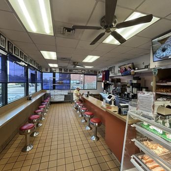 Spunky Dunkers Donuts - Donuts Near Me - Palatine, Illinois