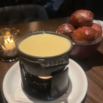 Culinary Dropout - Soft Pretzels & Provolone Fondue - New American Near Me - Franklin, Tennessee