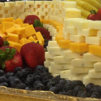 Currents Restaurant - a display of cheese and fruit - American Near Me - Grand Island, New York