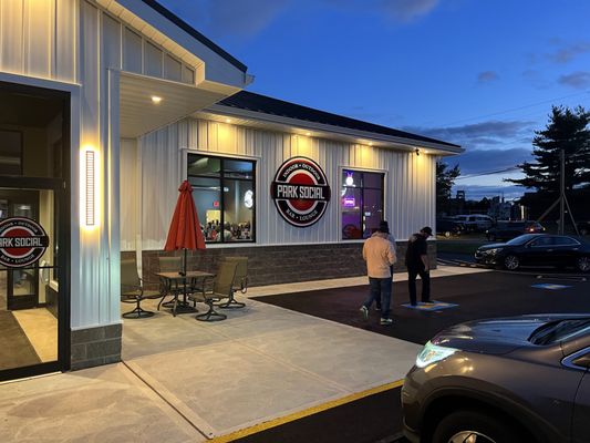 PARK SOCIAL - Updated December 2024 - 40 Photos & 31 Reviews - 2525