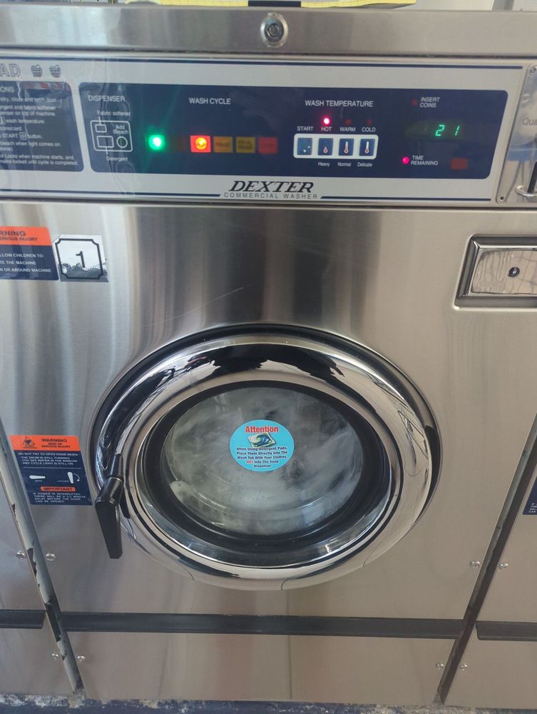 LAVANDERIA ASTORIA 2211 Astoria Blvd, Queens, New York Laundromat