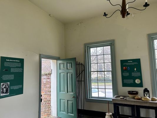 President James K. Polk Home and Museum by null