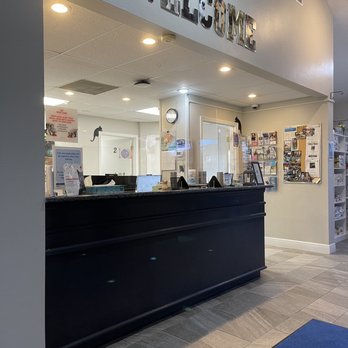 VCA Clermont Animal Hospital - Reception Desk - Veterinarians Near Me - Clermont, Florida VCA Clermont Animal Hospital - Reception Desk - Veterinarians Near Me - Clermont, Florida