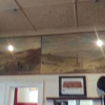 Burra Hotel - Painting - Hotels Near Me - Burra, SA