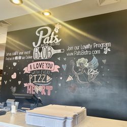 Pat's Pizza & Bistro - Inside