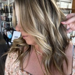 Salon San Carlos - Blonde / Lived-In Color by Stylist: Jaclyn Garcia #pensacolablondes #pensacolablonde #pensacolahairsalon #salonsancarlos