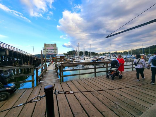 Smitty's Oyster House by null