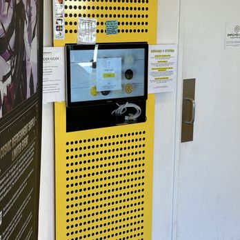 Sunright Tea Studio - Rancho Cucamonga - Self ordering kiosk - Bubble Tea Near Me - Rancho Cucamonga, California Sunright Tea Studio - Rancho Cucamonga - Self ordering kiosk - Bubble Tea Near Me - Rancho Cucamonga, California