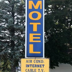 Water's Edge Motel