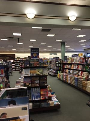 Barnes & Noble by null