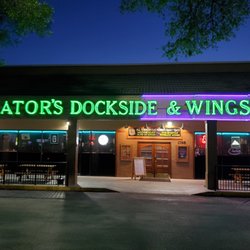 Gator's Dockside DeLand - Here's the main entrance. We took this on our way out just so we could remember. Thank you folks.