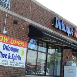 Dubuque Wine & Spirits