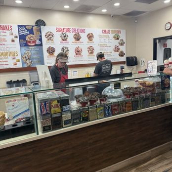 Cold Stone Creamery - Ice Cream & Frozen Yogurt Near Me - Winchester, California Cold Stone Creamery - Ice Cream & Frozen Yogurt Near Me - Winchester, California