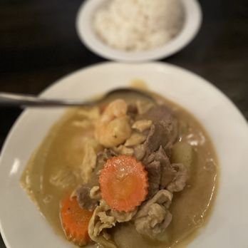 Chanpen Thai Cuisine - Yellow Curry - Thai Near Me - Phoenix, Arizona Chanpen Thai Cuisine - Yellow Curry - Thai Near Me - Phoenix, Arizona
