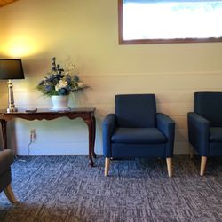 Poulsbo Eyecare Center - Waiting room