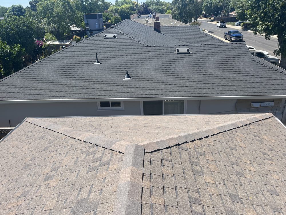 Slide of Fredy's Roofing