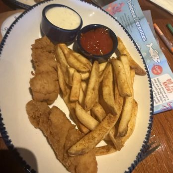 Red Lobster - Kids chicken strip dinner - Seafood Near Me - Kennewick, Washington