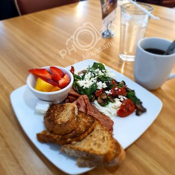 Silver Diner - Diners Near Me - Fairfax, Virginia