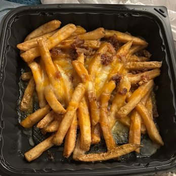 Cheddar's Scratch Kitchen - Supposed to be bacon Cheese & Bacon French Fries - American Near Me - Oklahoma City, Oklahoma Cheddar's Scratch Kitchen - Supposed to be bacon Cheese & Bacon French Fries - American Near Me - Oklahoma City, Oklahoma