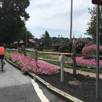 Capital Area Greenbelt - Water Golf, City Island - Parks Near Me - Paxtang, Pennsylvania
