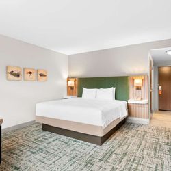 Hampton Inn & Suites Lake Placid - Guest room