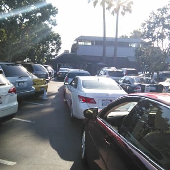 Jake's - Packed on fathers day! Understand why!! - New American Near Me - Del Mar, California