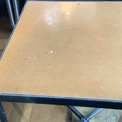 Starbucks - Dirty tables