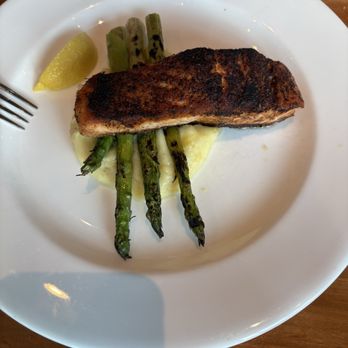 The Boathouse at Rocketts Landing - Simply Salmon - Seafood Near Me - Richmond, Virginia