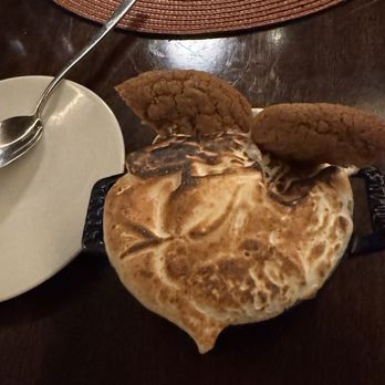 Vintage Books - S'mores Surprise - Sooooo rich! - Speakeasies Near Me - Honolulu, Hawaii