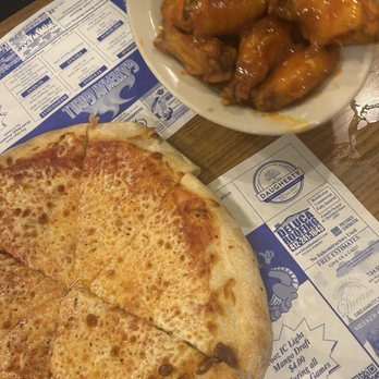 Gateway Grill - Mini cheese pizza and buffalo wings - New American Near Me - Monroeville, Pennsylvania