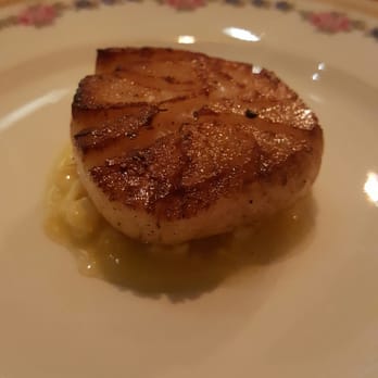 Le Comptoir - Biggest scallop ever - New American Near Me - Los Angeles, California Le Comptoir - Biggest scallop ever - New American Near Me - Los Angeles, California