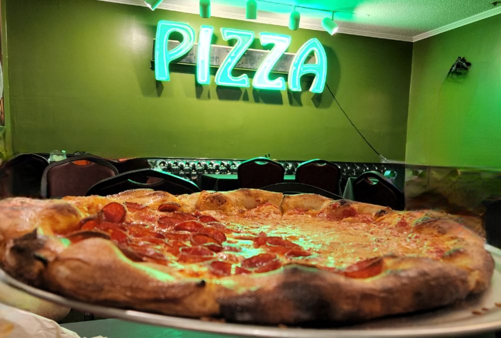 JOSEPH’S PIZZA PARLOR Updated August 2024 89 Photos & 125 Reviews