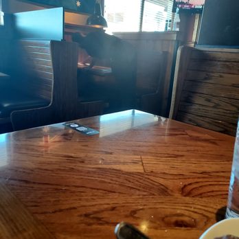 Outback Steakhouse - He(Neil)‍ was so nice and attentive and offered to help Jordan - Steakhouses Near Me - Tempe, Arizona