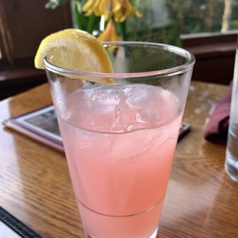 Skyland Dining Room - Pink or Blackberry lemonade - which is it? - American Near Me - Luray, Virginia Skyland Dining Room - Pink or Blackberry lemonade - which is it? - American Near Me - Luray, Virginia