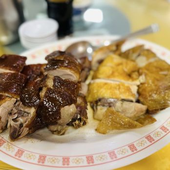 Au's Garden Chinese Restaurant - Roast duck and crispy chicken - Chinese Near Me - Honolulu, Hawaii Au's Garden Chinese Restaurant - Roast duck and crispy chicken - Chinese Near Me - Honolulu, Hawaii