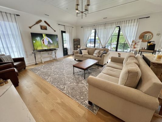 Queen Bee Artisan Market by null