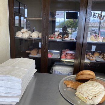 Guanajuato Bakery - So many conchas so little time. - Bakeries Near Me - San Antonio, Texas Guanajuato Bakery - So many conchas so little time. - Bakeries Near Me - San Antonio, Texas