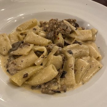 Trattoria Amici - Rigatoni Alla Norcina - Italian Near Me - Glendale, California Trattoria Amici - Rigatoni Alla Norcina - Italian Near Me - Glendale, California