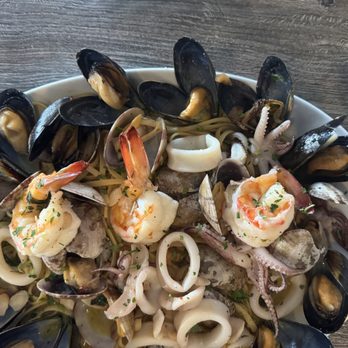 Pazzi Di Pizza - Zuppa di Pesce - Italian Near Me - Park Ridge, Illinois