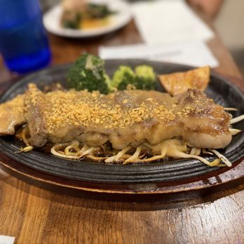 Izakaya Nonbei - Steak - Sushi Bars Near Me - Honolulu, Hawaii