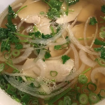 Pho Nom Nom - Pho Ga (chicken) with white meat - Vietnamese Near Me - Rockville, Maryland