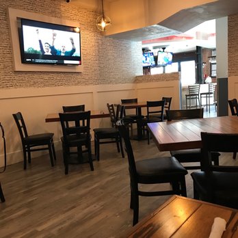 Gentle Ben’s - Main dining area - Breweries Near Me - Tucson, Arizona