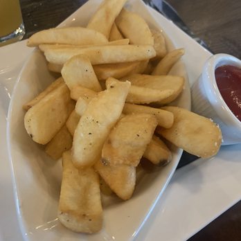 Irish 31 - Side of fries - Irish Near Me - Oviedo, Florida